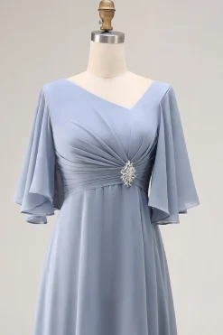Azul empoeirado Uma linha de pescoço assimétrico mãe do vestido de noiva com mangas