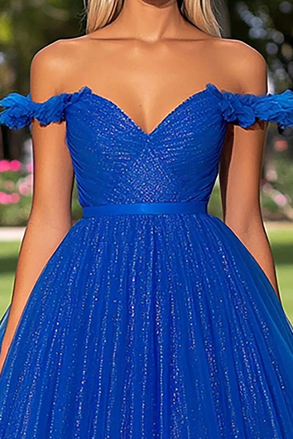 Azul Real Brilhante Fora do Ombro Tule Ball Gown