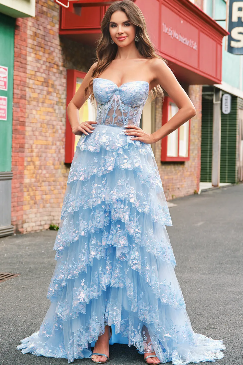 Azul sem alças Uma linha de lantejoulas Corset Tiered Long Prom Dress