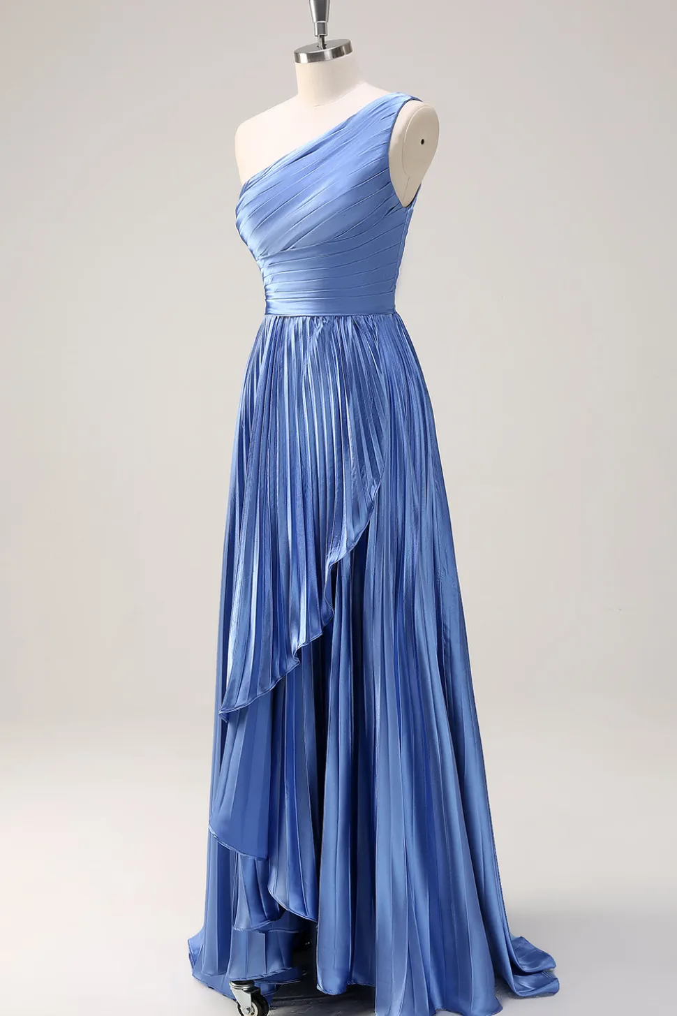 Azul Uma linha de um ombro plissado longo vestido de dama de honra com fenda de babados