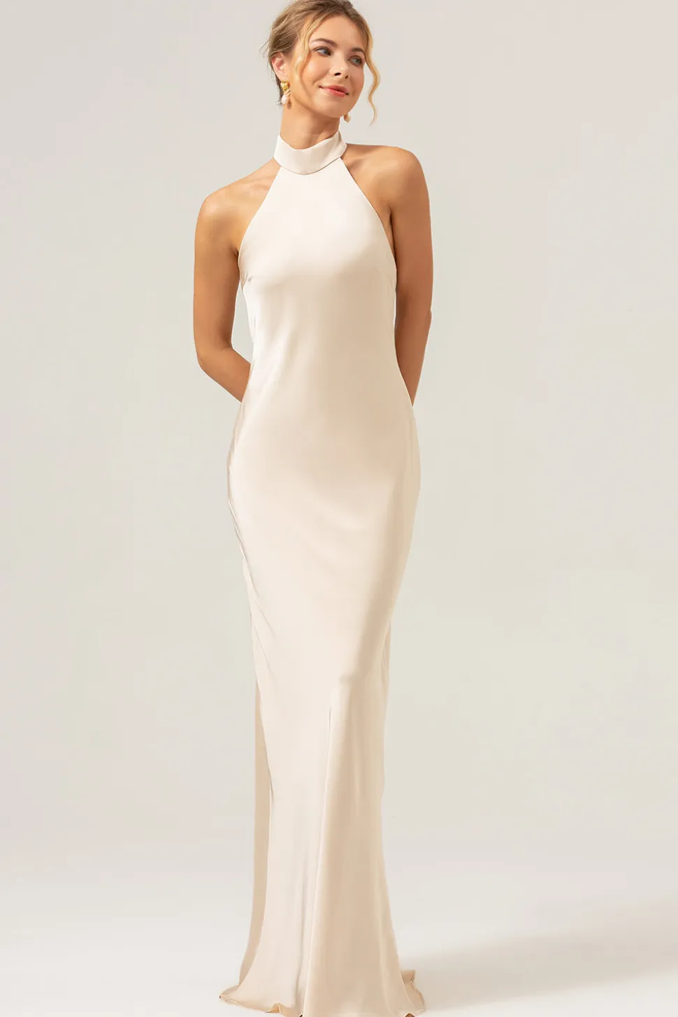 Bainha de champanhe Halter longo vestido de dama de honra com fenda