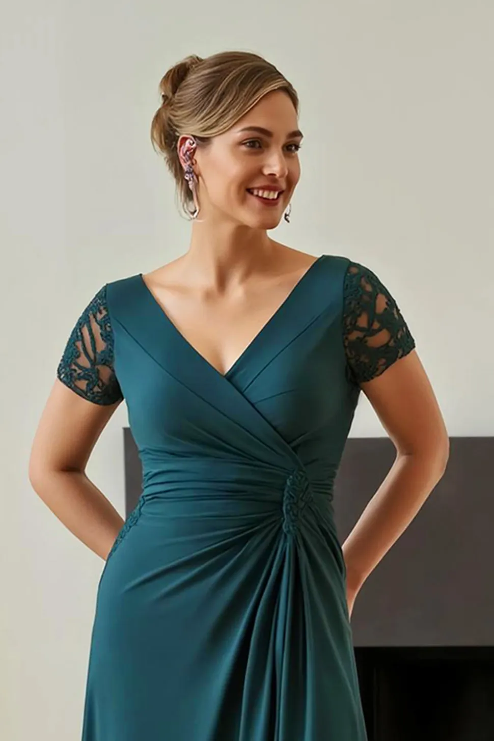Bainha de Pinheiro Ruched V-Neck Mãe do Vestido da Noiva com Fenda