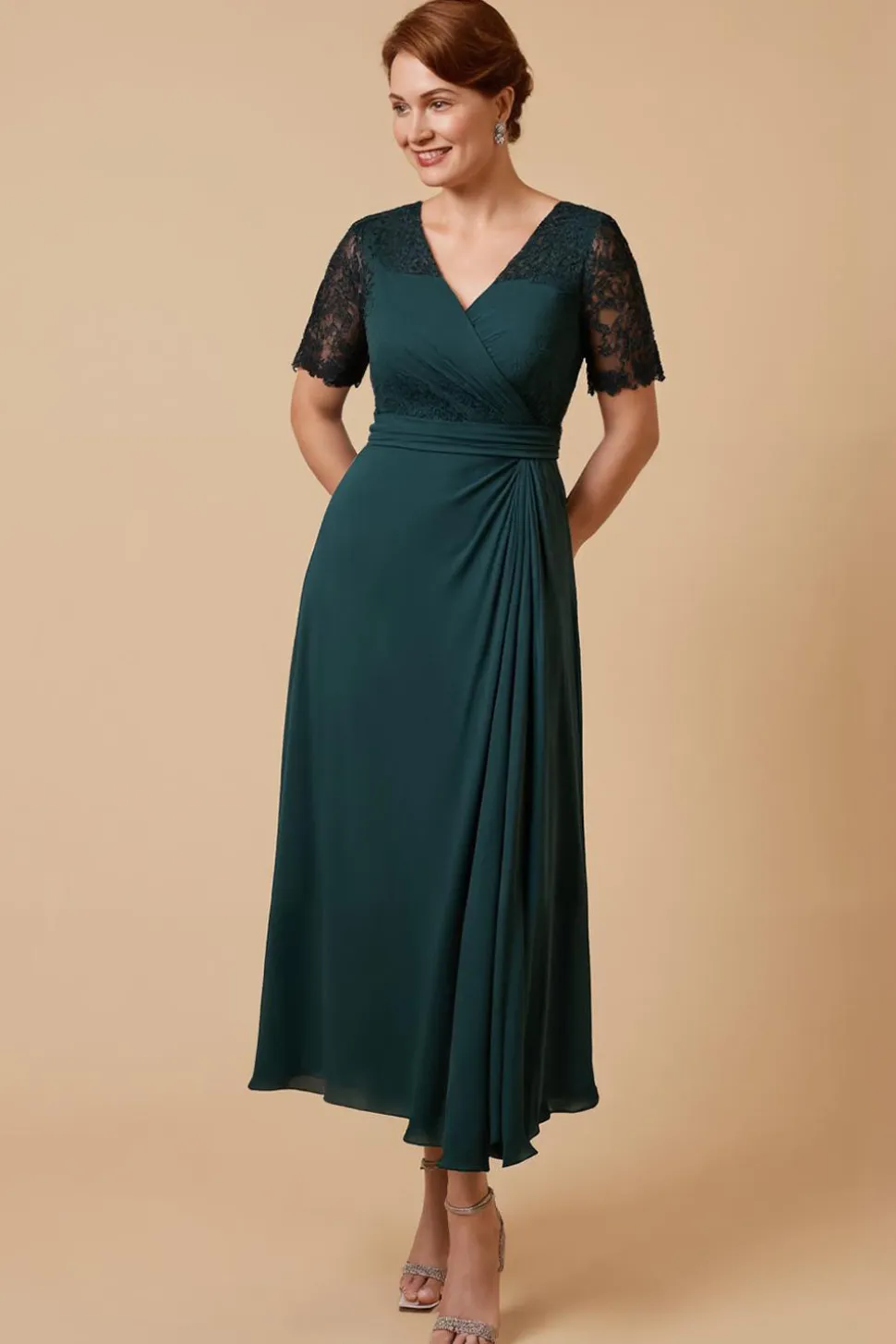 Bainha de pinho V-Neck manga curta mãe do vestido de noiva com renda