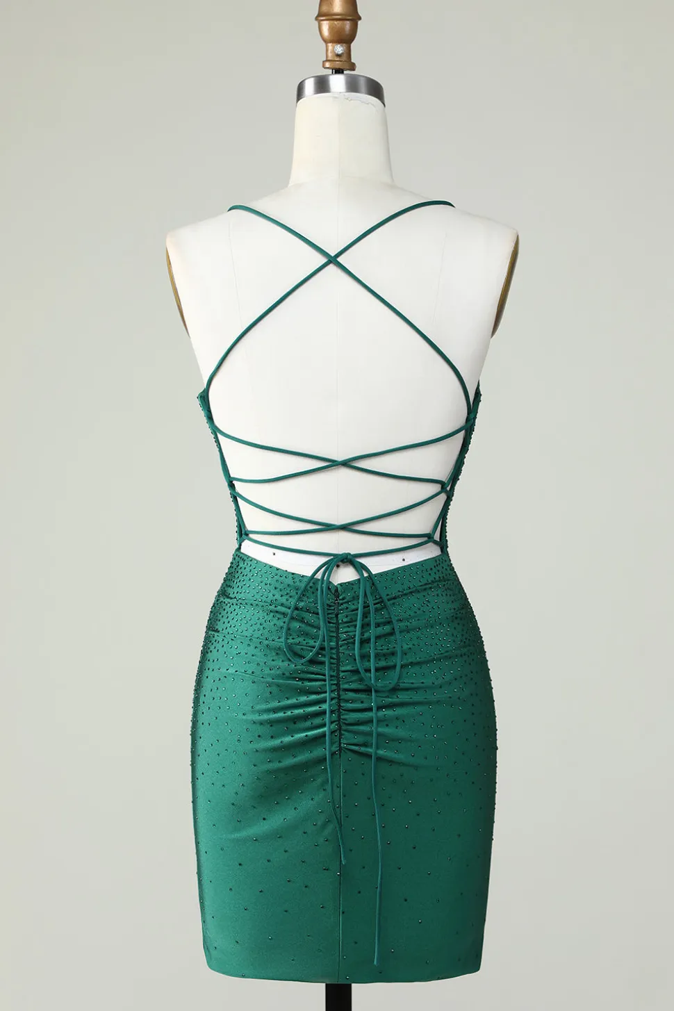 Bainha Espaguete Alças Verde Escuro Vestido Curto Homecoming com Missangas