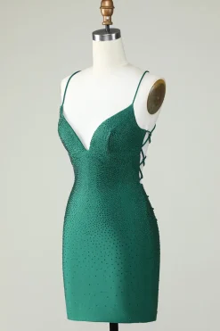 Bainha Espaguete Alças Verde Escuro Vestido Curto Homecoming com Missangas