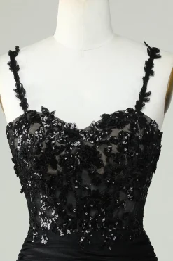 Bainha Espaguete Correias Preto Vestido Curto Homecoming com Appiques