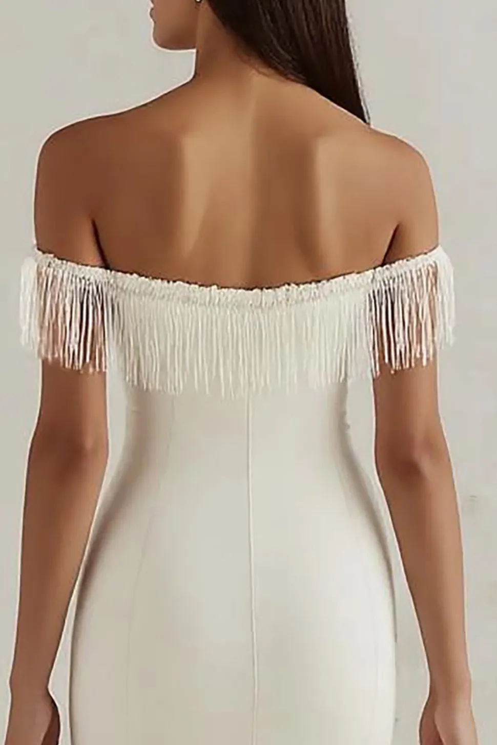 Bainha Fora do Ombro Curto/Mini Vestidinho Branco