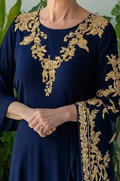 Bainha Marinha Mangas Longas Chiffon Vestido Longo Mãe da Noiva com Bordado