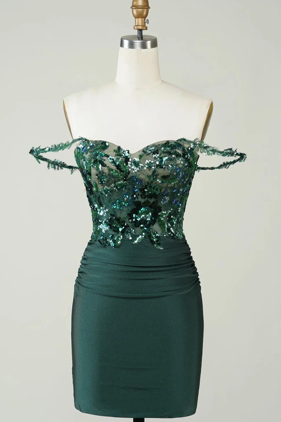 Bainha Única Fora do Ombro Verde Escuro Vestido Curto Homecoming com Apliques