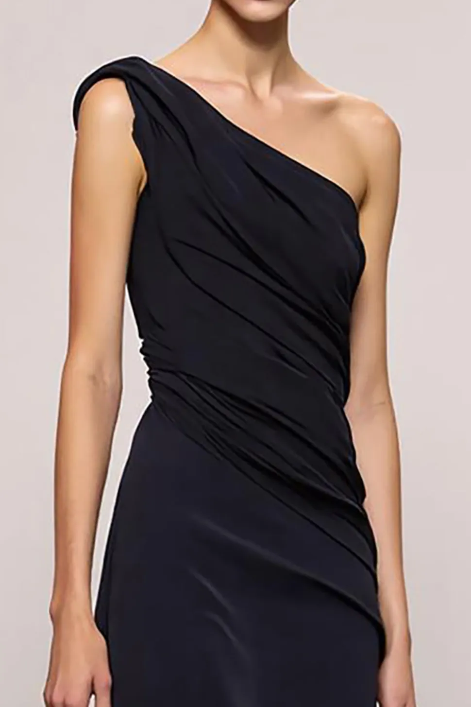 Bainha preta sem costas um ombro longo vestido de noite