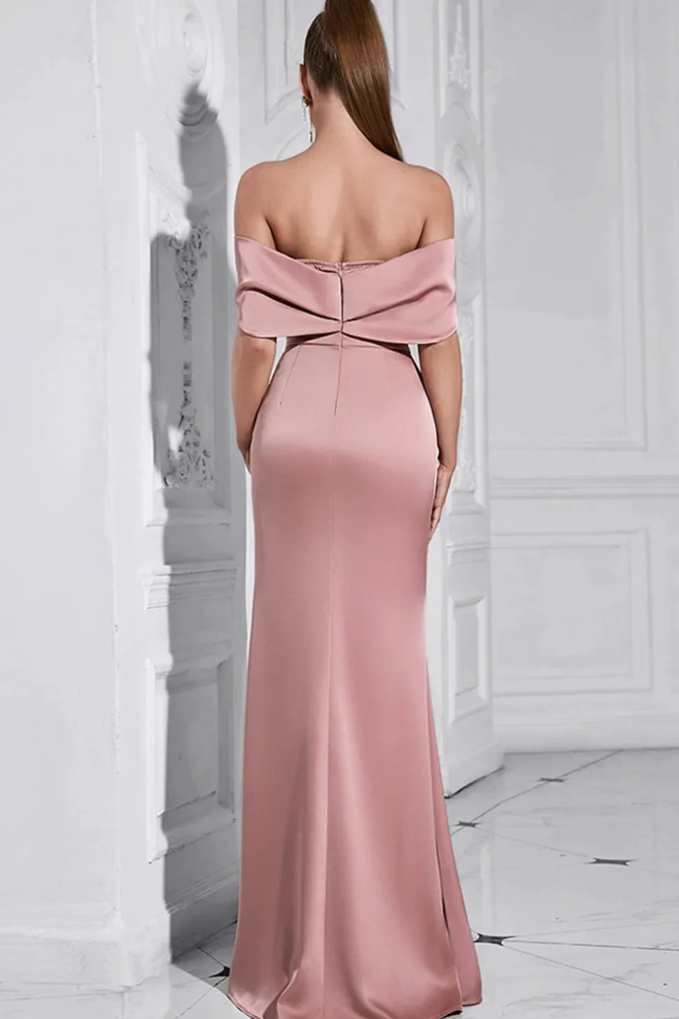 Bainha rosa cinza fora do ombro Ruched Prom Dress com fenda