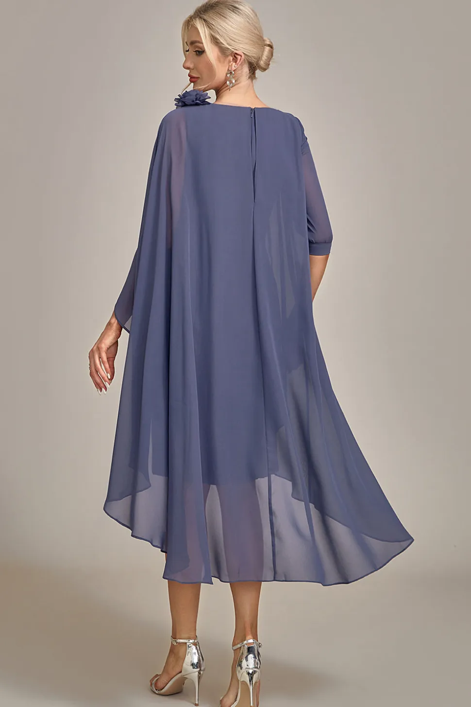 Bainha Scoop frisado até o joelho Chiffon mãe do vestido da noiva