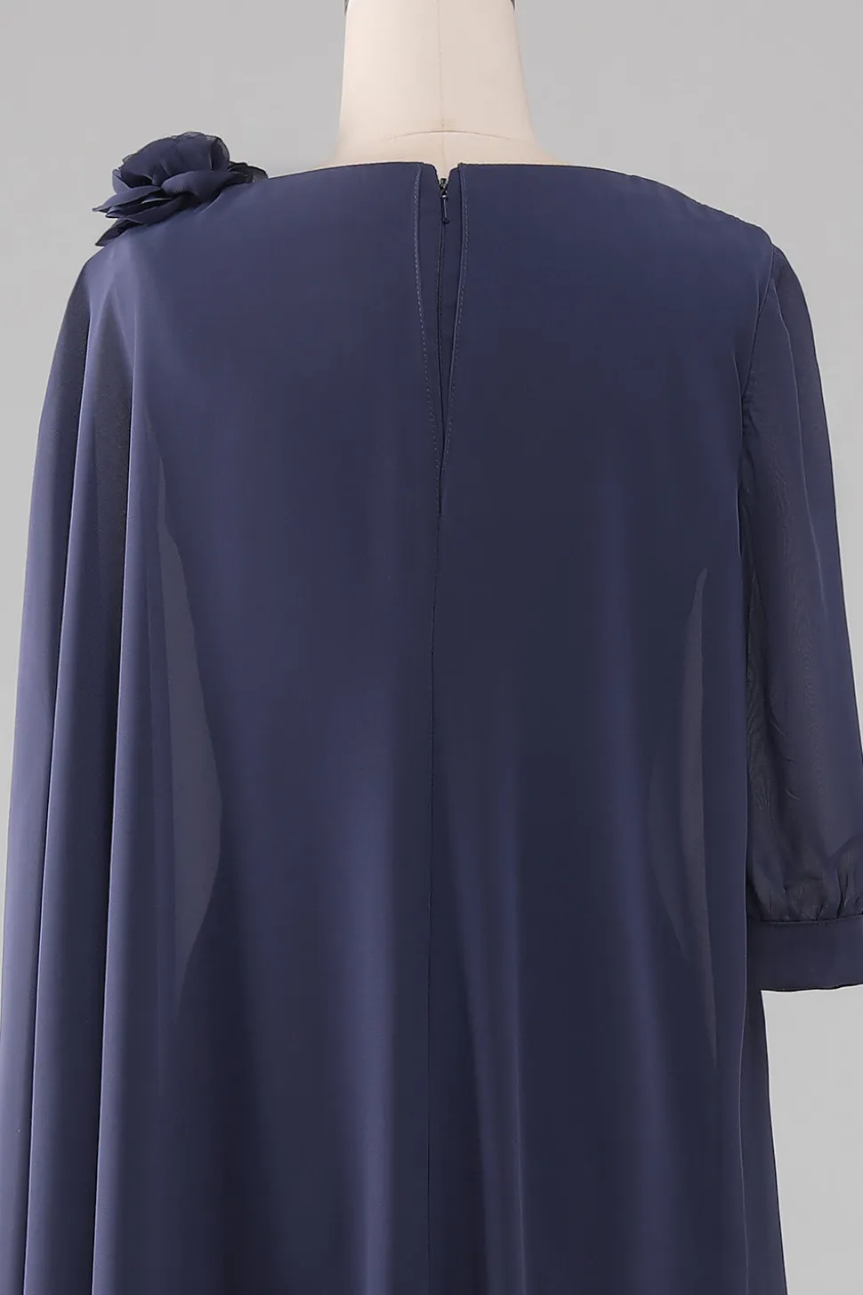 Bainha/Coluna Scoop Frisado Joelho-Comprimento Chiffon Mãe do Vestido da Noiva