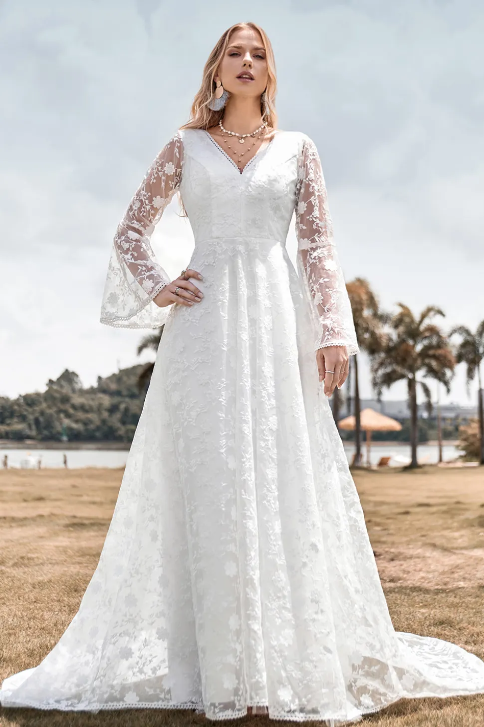 Beleza Uma Linha V Pescoço Marfim Renda Flare Mangas Vestido de Noiva