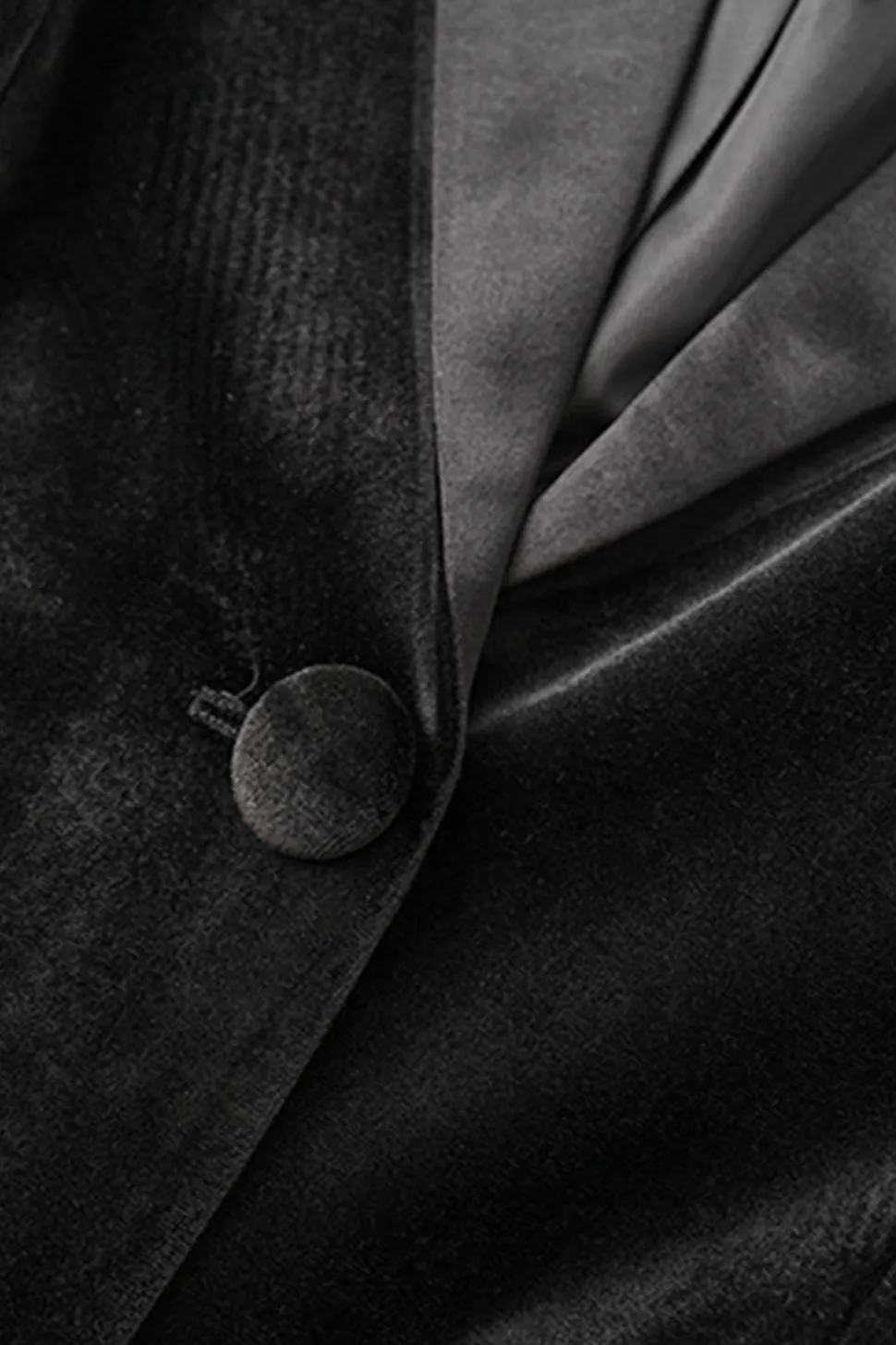 Black Peak Lapela Velvet Blazer com Penas