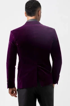 Blazer masculino de veludo com lapela de pico roxo escuro e um botão