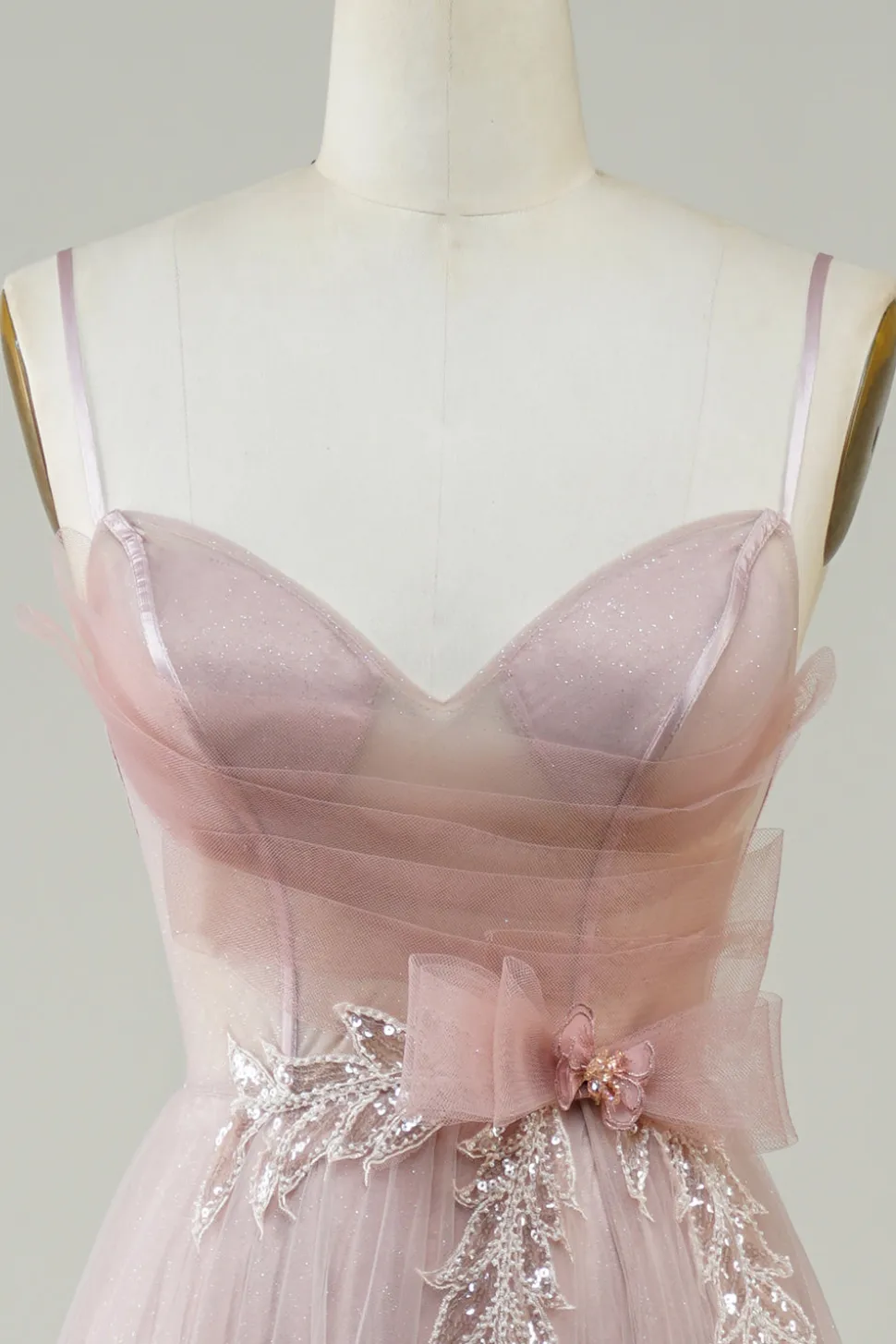 Blush A-Line Corset Long Tulle Prom Dress com Apliques