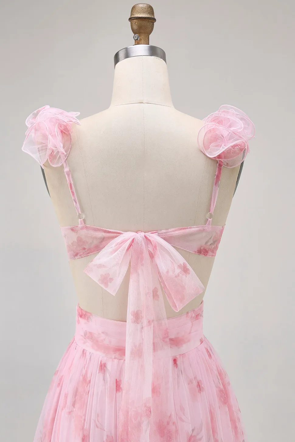 Blush Floral Impresso Uma Linha Tulle Longo Vestido Madrinha com Folhos