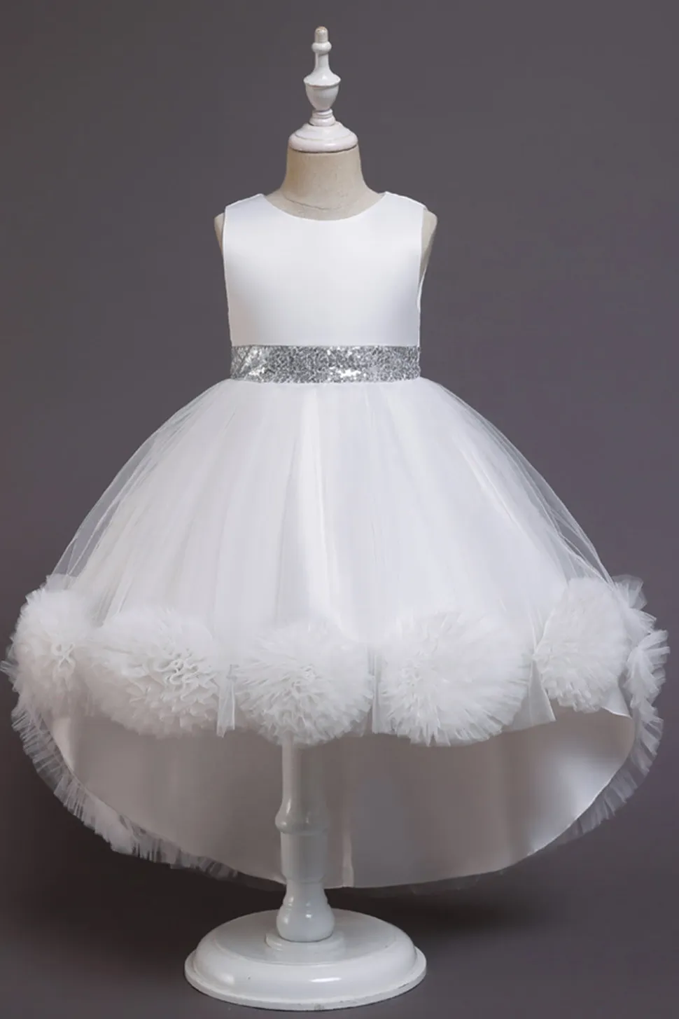 Blush high low flower girl dress com flores