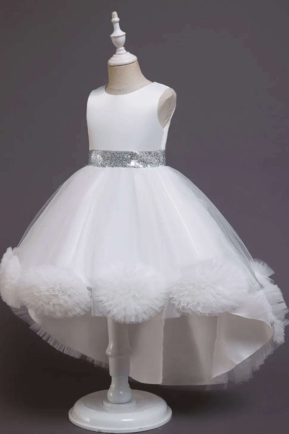 Blush high low flower girl dress com flores