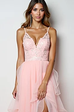 Blush Rosa Uma Linha Esparguete Correias Longo Vestido de Baile Com Folhos