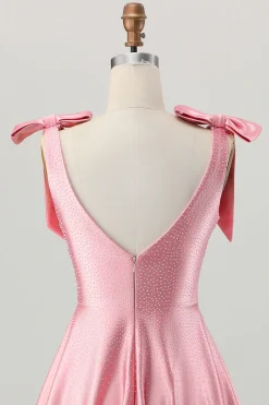 Blush Rosa Uma Linha V-Neck Cetim Homecoming Dress com laços