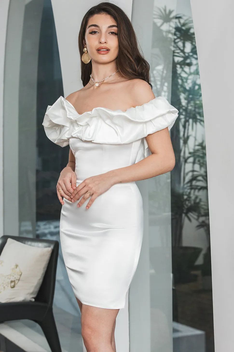 Bodycon branco fora do ombro vestido curto de formatura