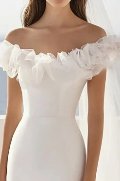 Bodycon Fora do Ombro Babado Curto/Mini Vestidinho Branco