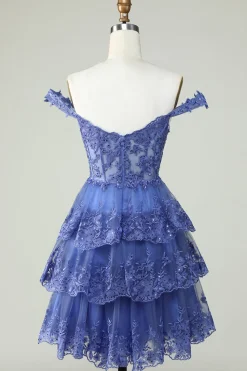 Bonito A Line Dark Blue Corset Tiered Short Homecoming Dress com renda