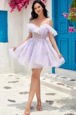 Bonito A Line Lavanda Fora do Ombro Corset Homecoming Dress com Folhos