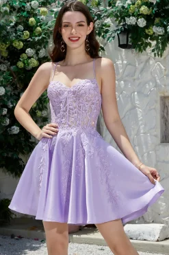Bonito A Line Spaghetti Correias Purple Corset Homecoming Dress com Criss Cross Back