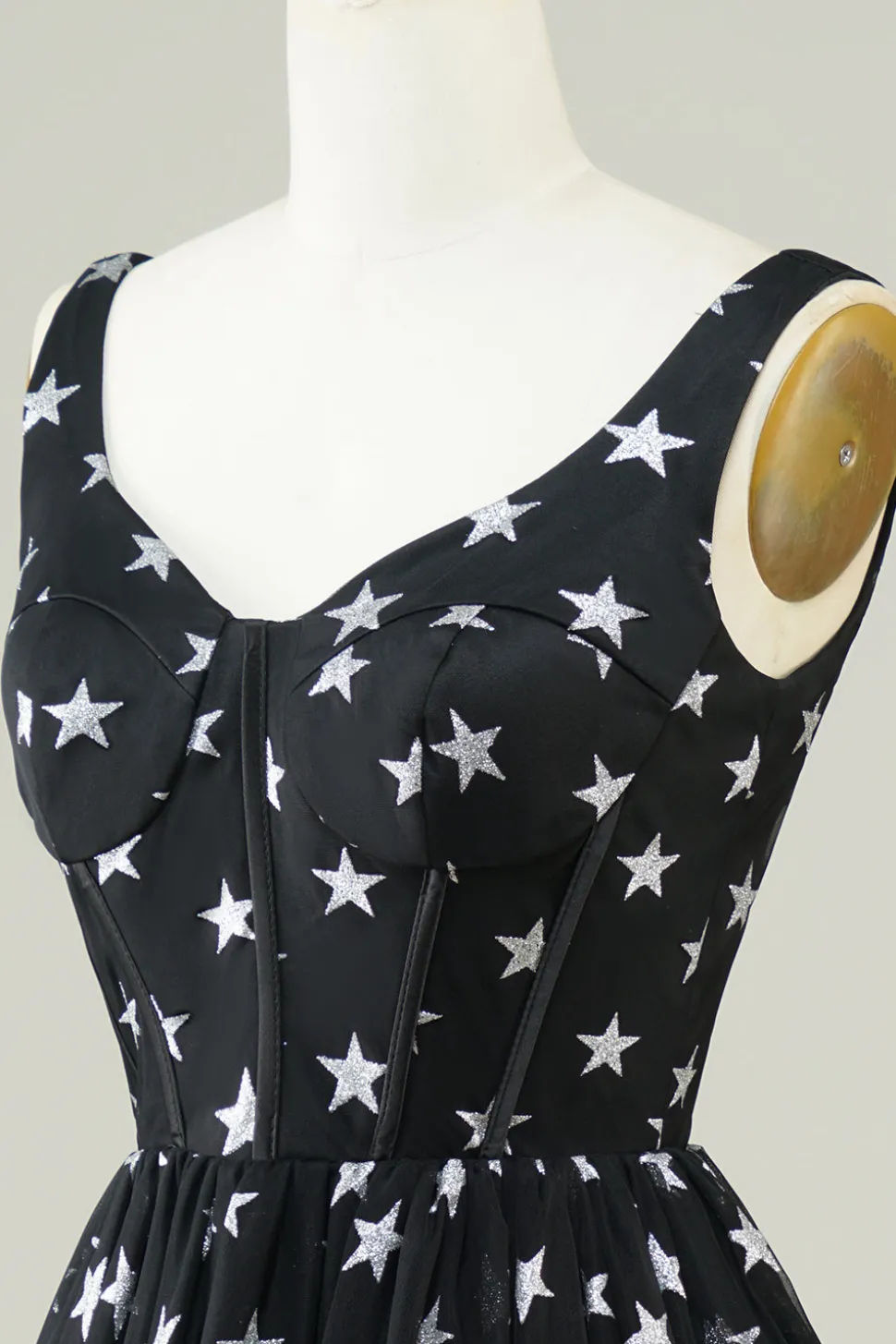 Bonito A Linha V Pescoço Preto Tule Vestido Curto Homecoming com Estrelas