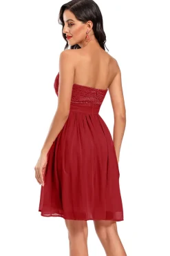Bonito um vestido de festa de festa de namorado de linha