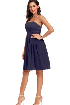 Bonito um vestido de festa de festa de namorado de linha