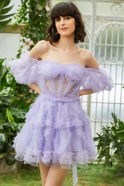 Bonito uma linha fora do ombro rosa tule Homecoming Dress