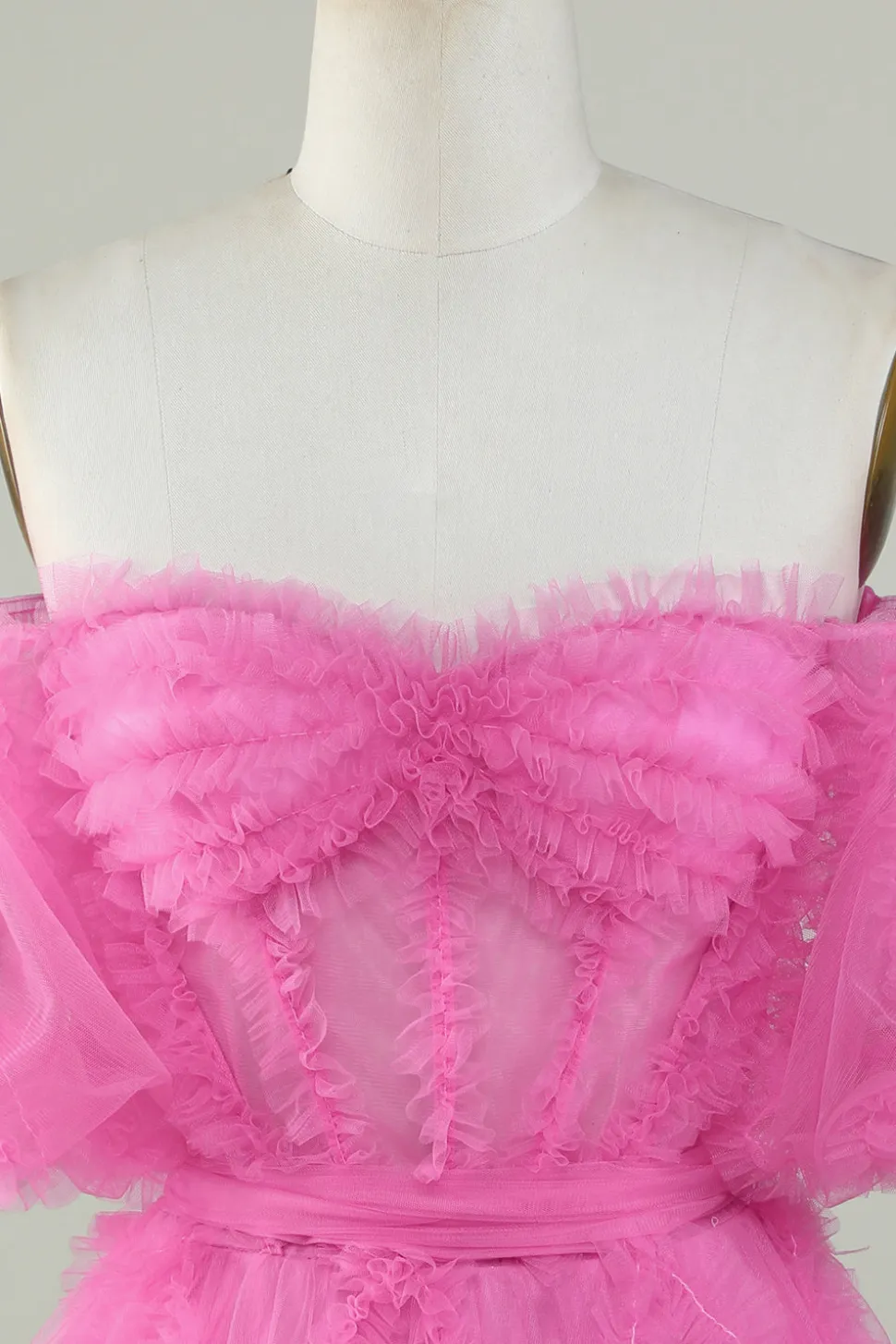Bonito uma linha fora do ombro rosa tule Homecoming Dress