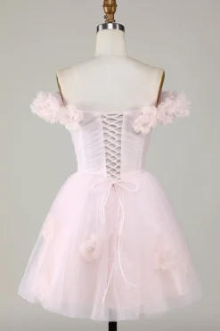 Bonito uma linha fora do ombro rosa curto homecoming vestido com flores