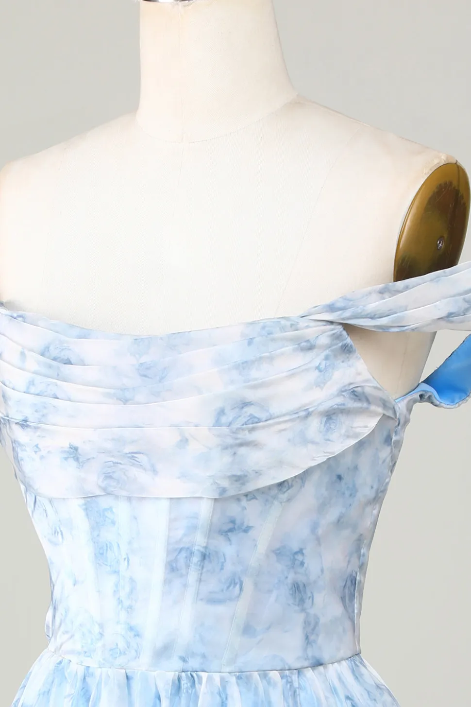 Bonito uma linha fora do ombro azul estampado vestido curto Homecoming com babados