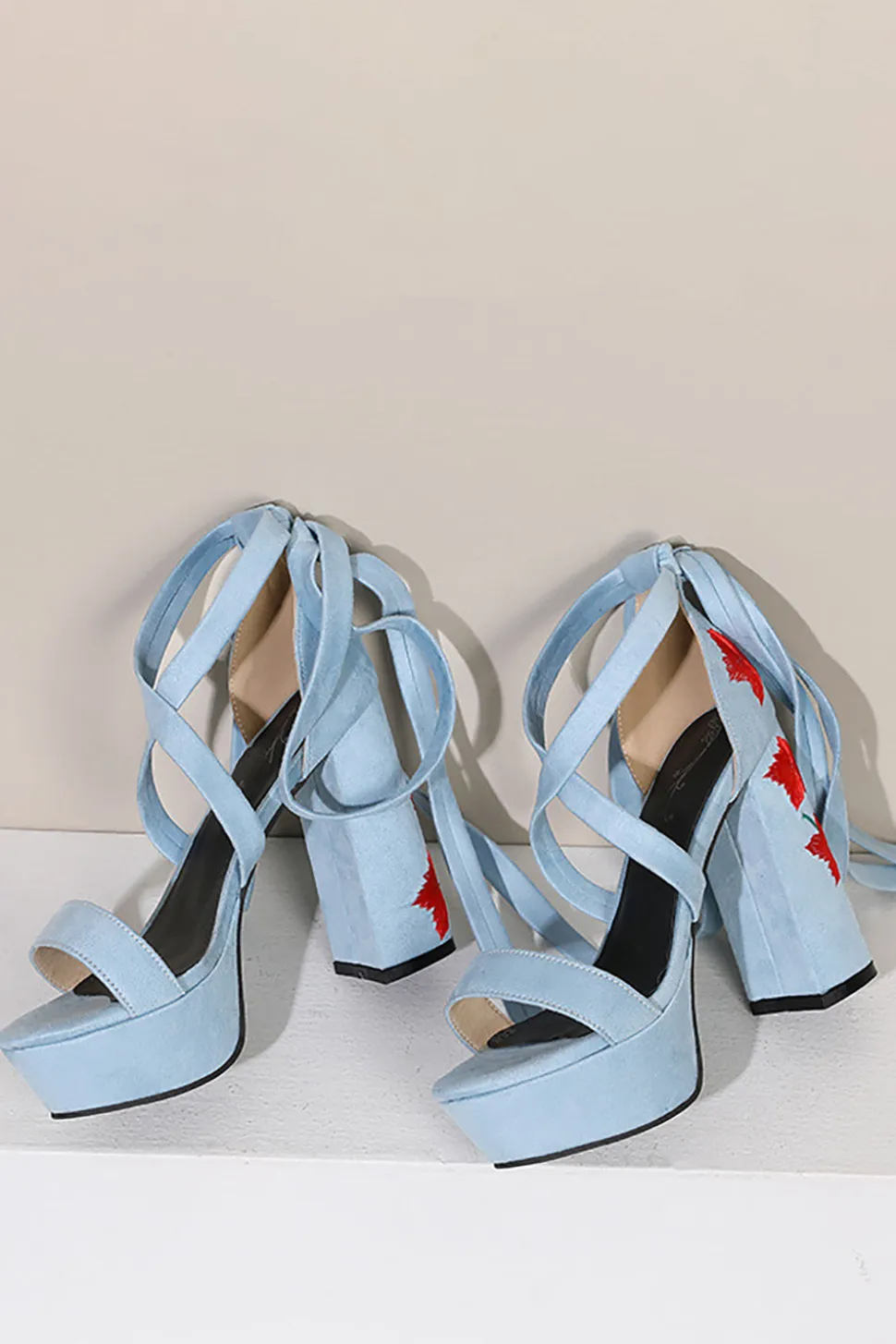 Bordado Preto Feminino Strappy Chunky Heel Open Toe Sandálias Shoes