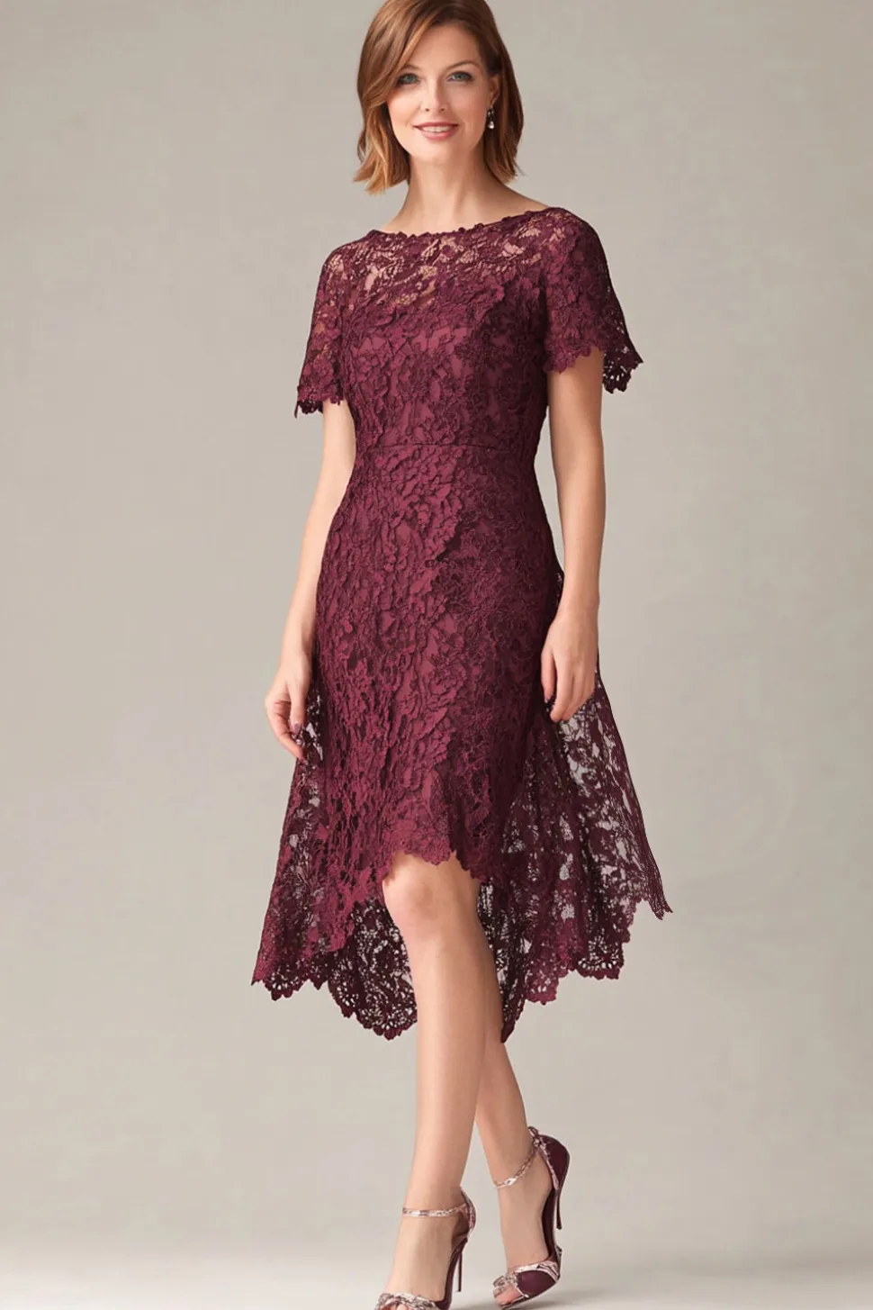 Borgonha Bainha Renda Mangas Curtas Hi-Low Mãe do Vestido da Noiva