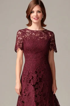 Borgonha Bainha Renda Mangas Curtas Hi-Low Mãe do Vestido da Noiva