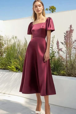 Borgonha Cetim Square Neck A-Line Tea Length Vestido Formal com Mangas Curtas
