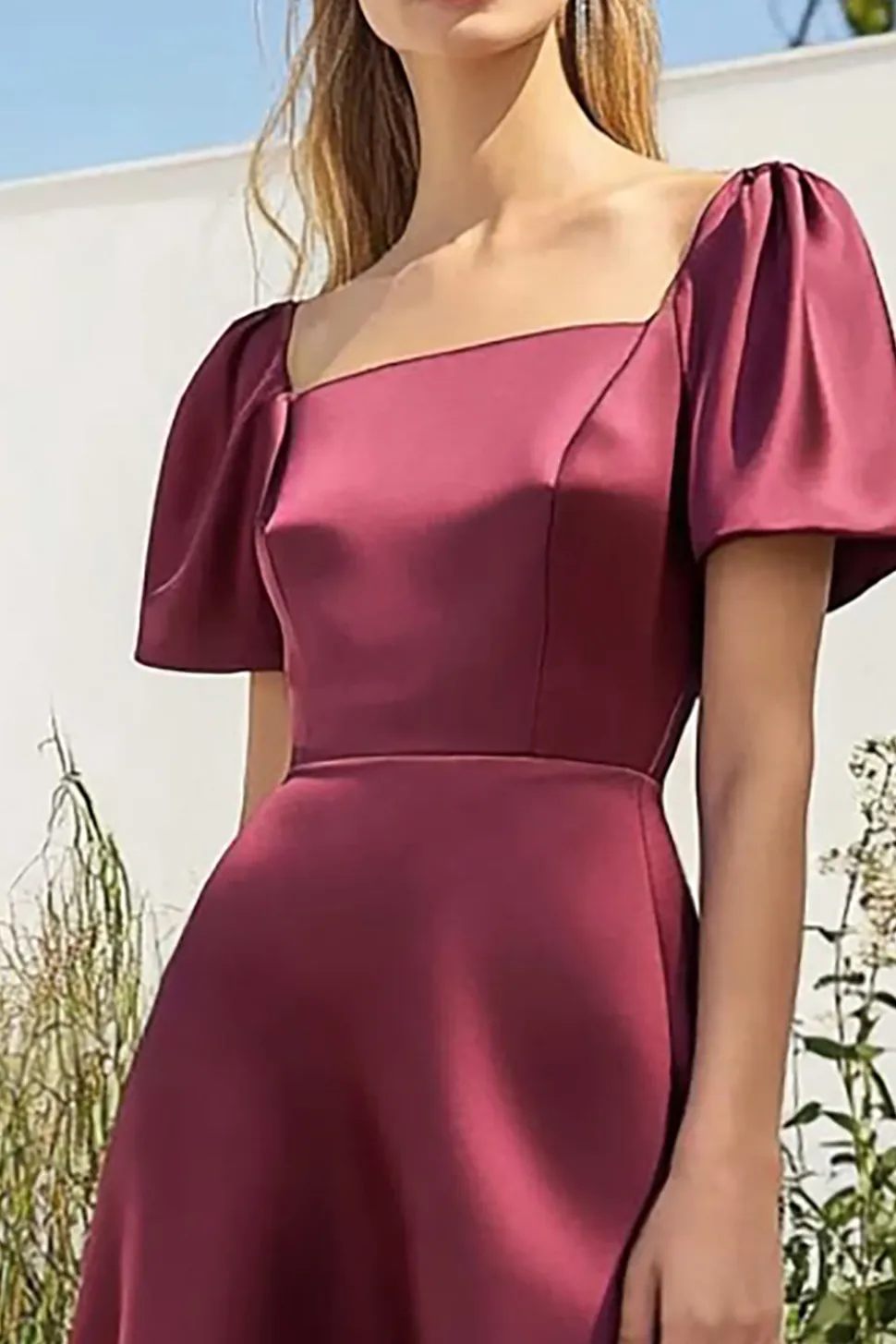 Borgonha Cetim Square Neck A-Line Tea Length Vestido Formal com Mangas Curtas