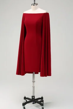 Borgonha fora do ombro bodycon vestido de cocktail com mangas de capa