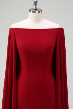Borgonha fora do ombro bodycon vestido de cocktail com mangas de capa