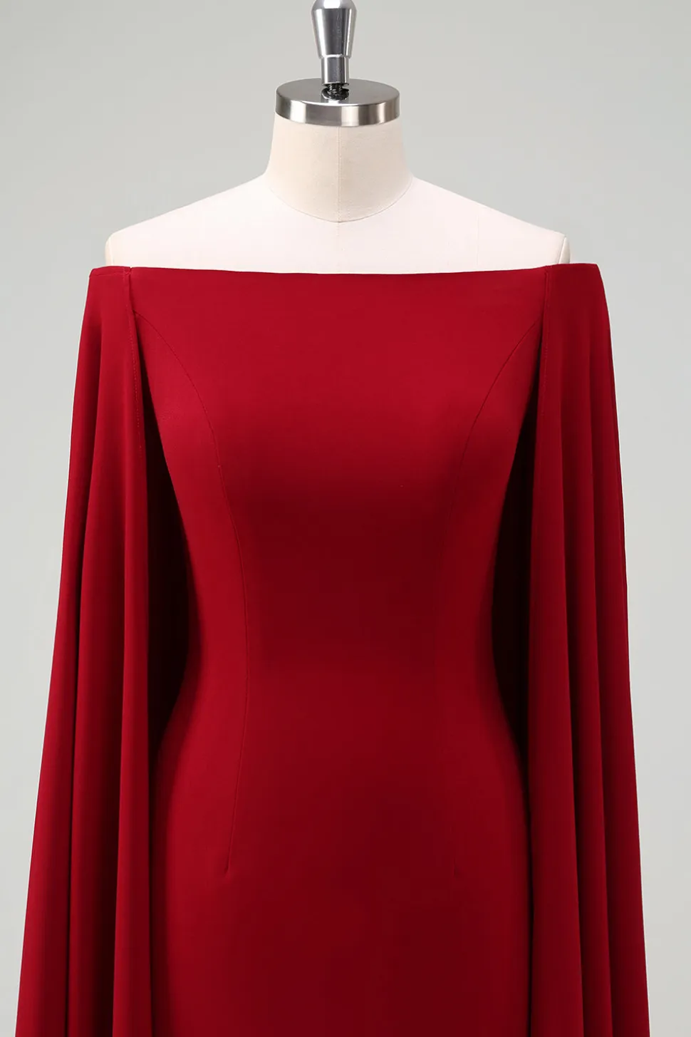 Borgonha fora do ombro bodycon vestido de cocktail com mangas de capa