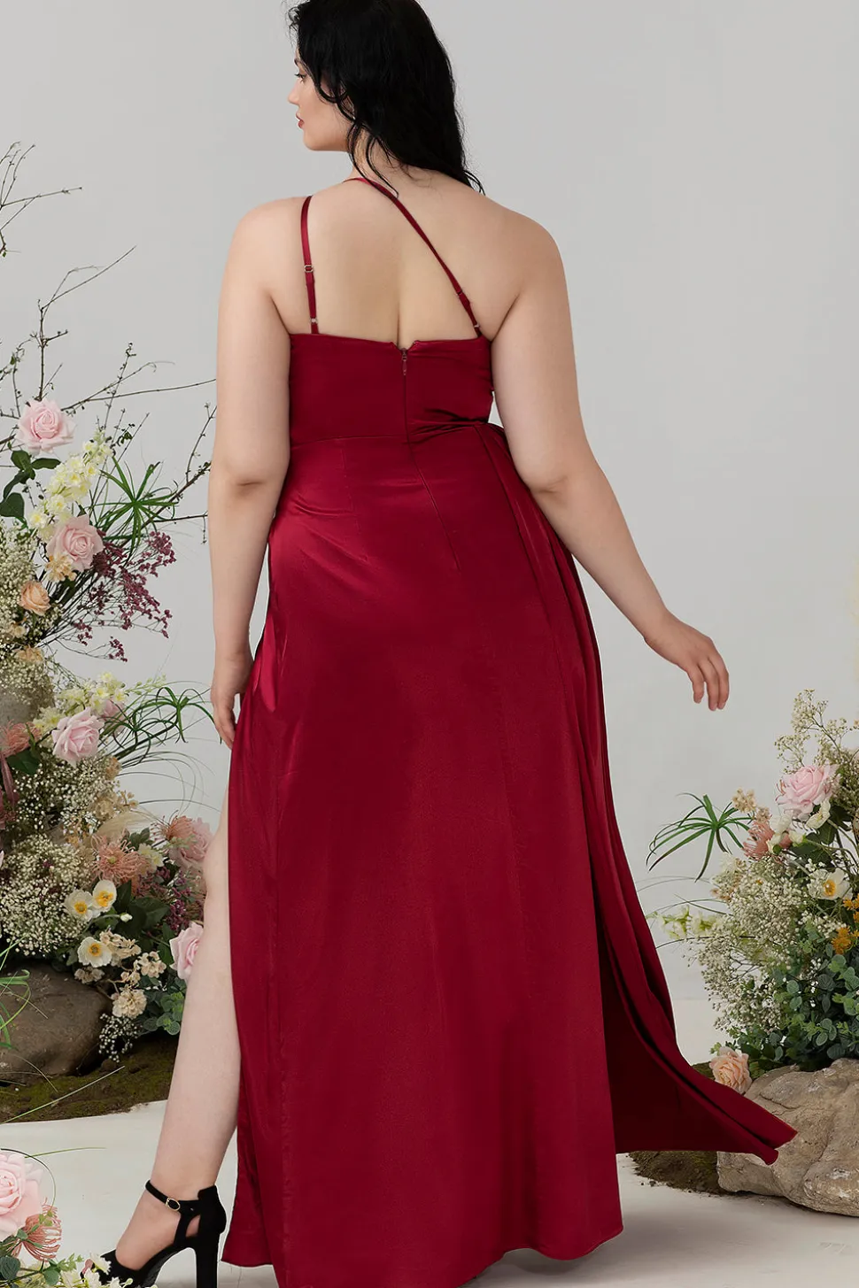 Borgonha Um Ombro Vestido de Dama de Honor Tamanho Grande