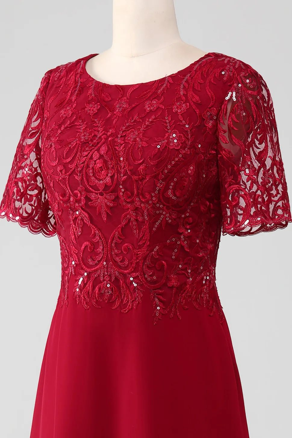 Borgonha Uma linha de pescoço redondo brilhante lantejoulas mãe de vestido de noiva com apliques