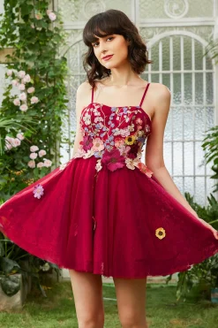 Borgonha Uma linha espaguete alças Homecoming vestido com flores 3D