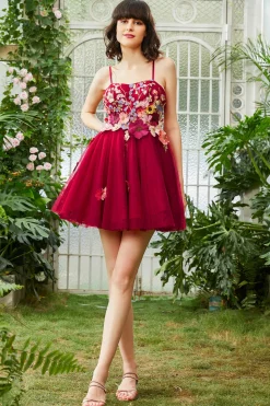 Borgonha Uma linha espaguete alças Homecoming vestido com flores 3D